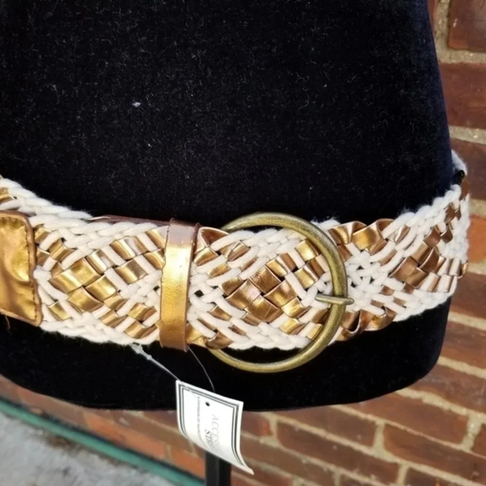 Macrame style belt L‎ NWT